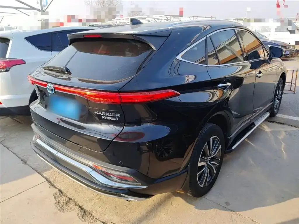 Toyota Harrier — фото 2