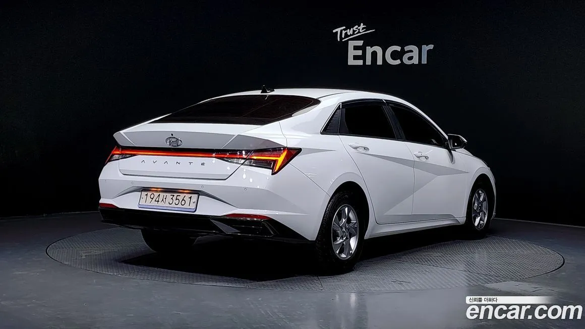 Hyundai AVANTE — фото 5