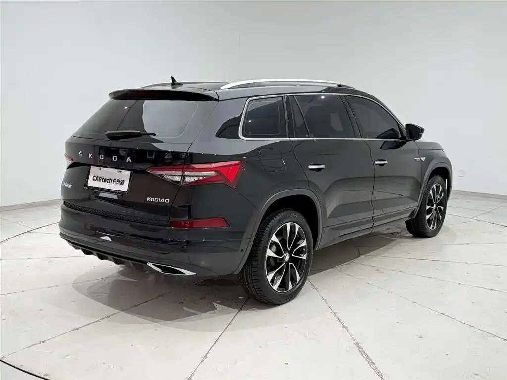 Skoda Kodiaq — фото 4