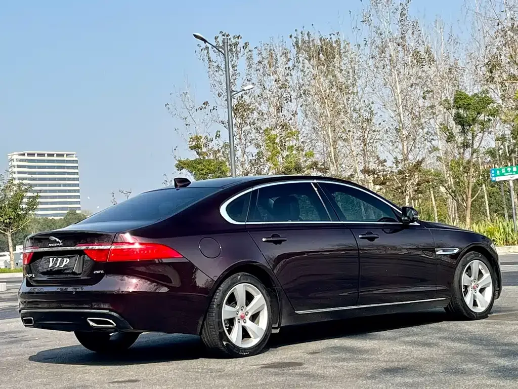 Jaguar XFL — фото 6