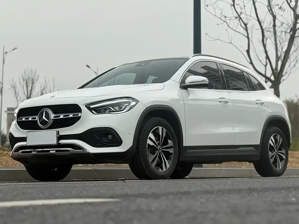 Mercedes-Benz GLA — фото 6