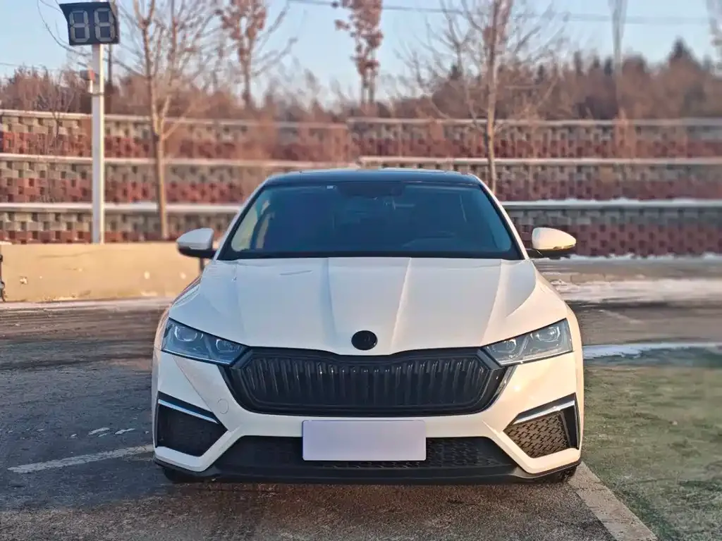 Skoda Octavia — фото 7