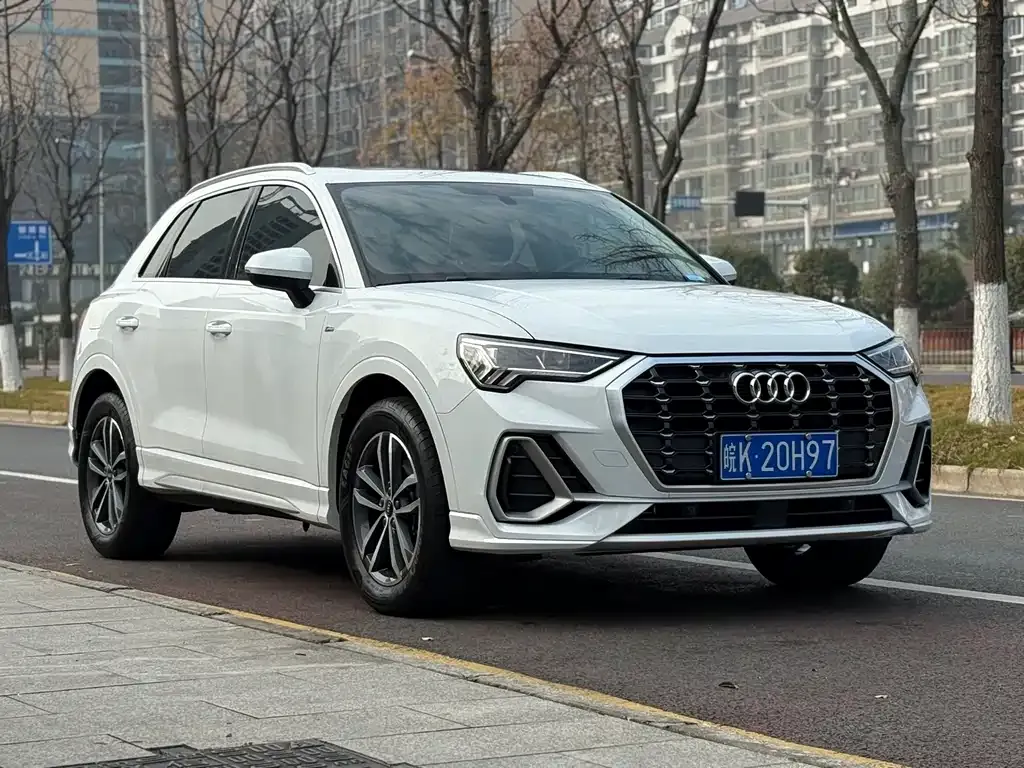 Audi Q3 — фото 6