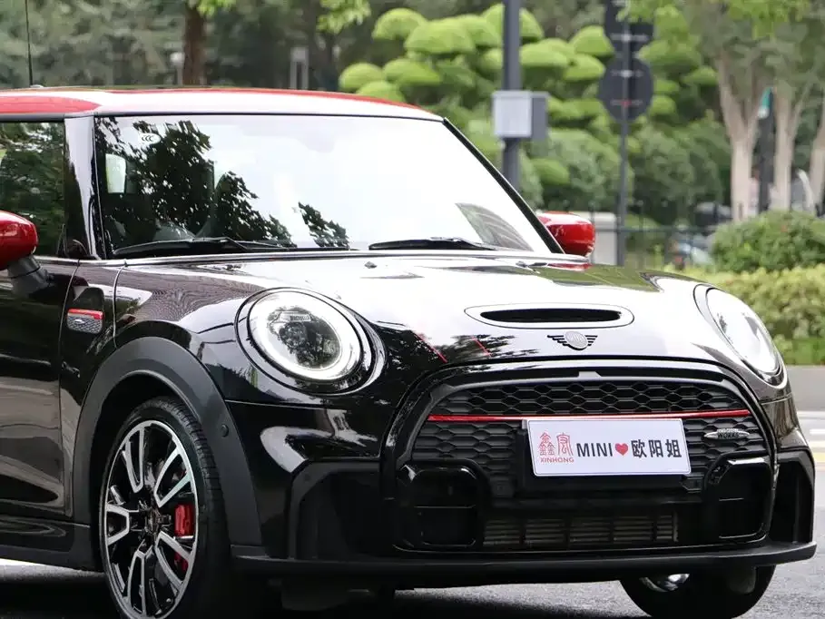 MINI JCW (John Cooper Works) — фото 7