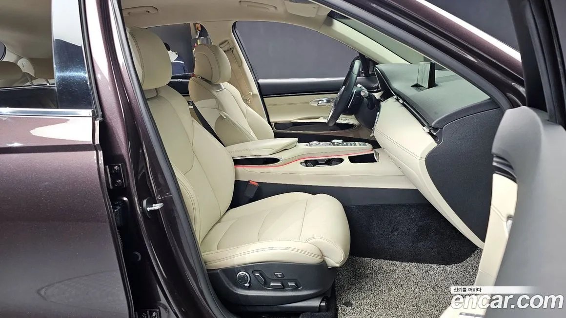 Genesis GV70 — фото 10