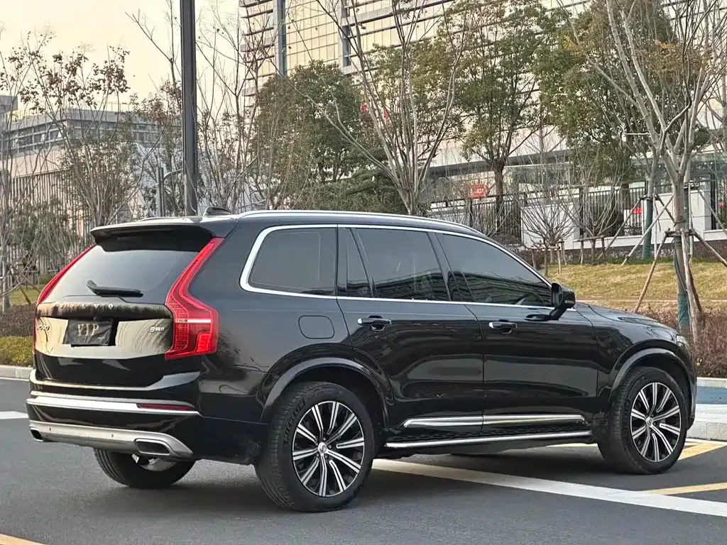 Volvo XC90 — фото 4