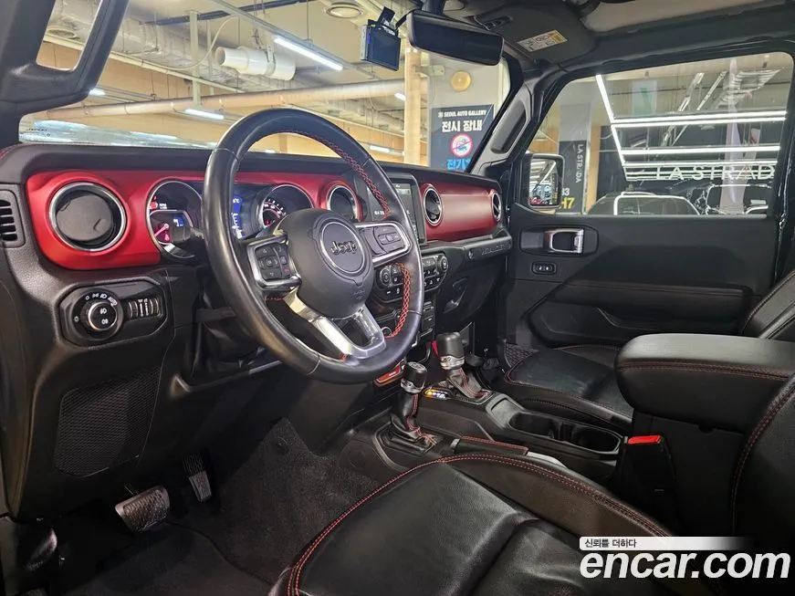 Jeep Wrangler — фото 10