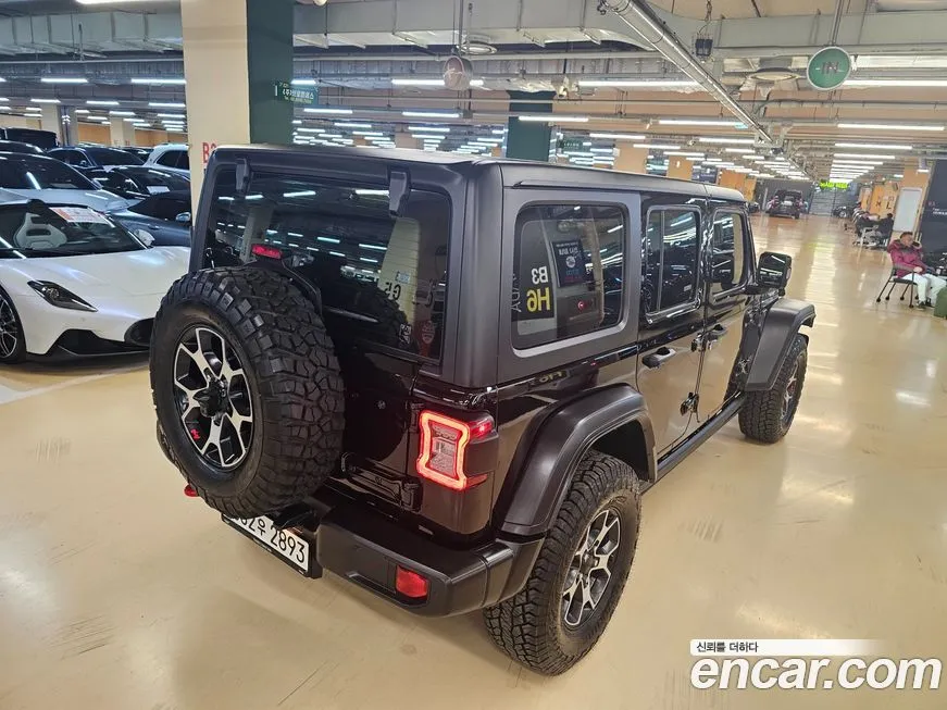Jeep Wrangler — фото 5