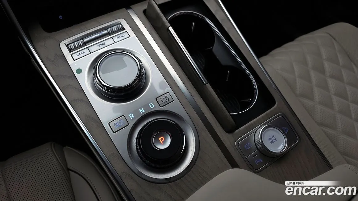 Genesis GV80 — фото 10