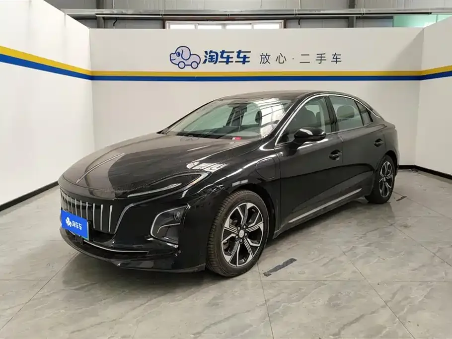 Hongqi E-QM5 — фото 1