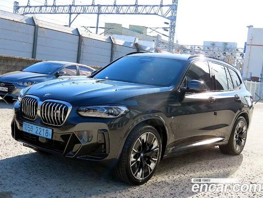 BMW iX3 — фото 1
