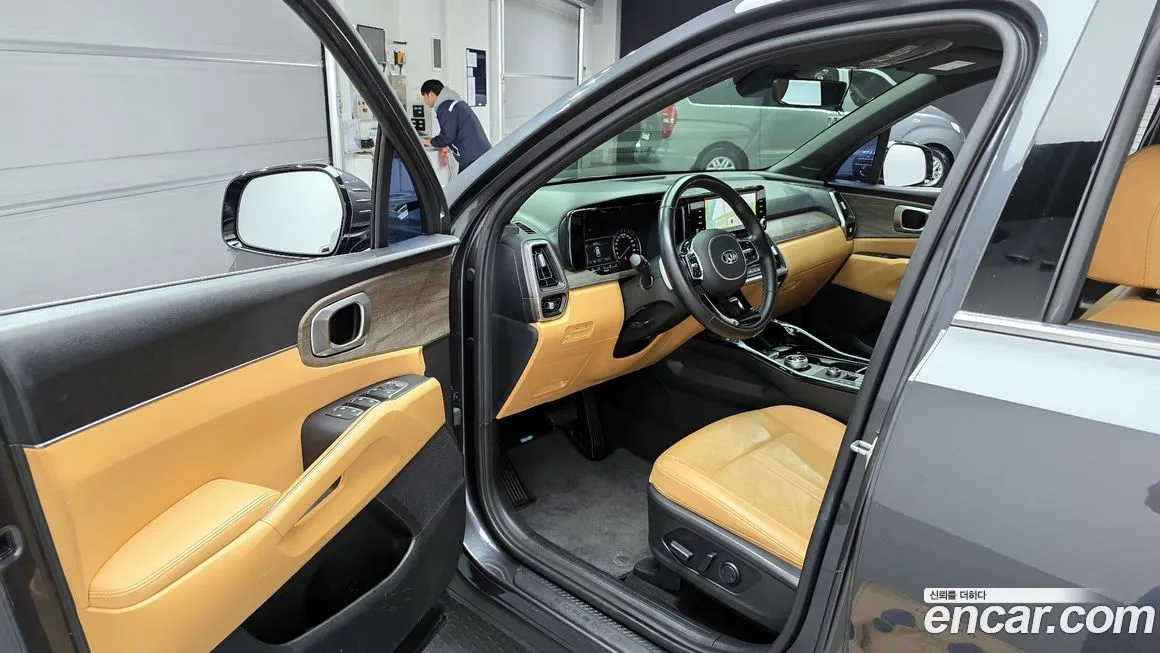 Kia Sorento — фото 7