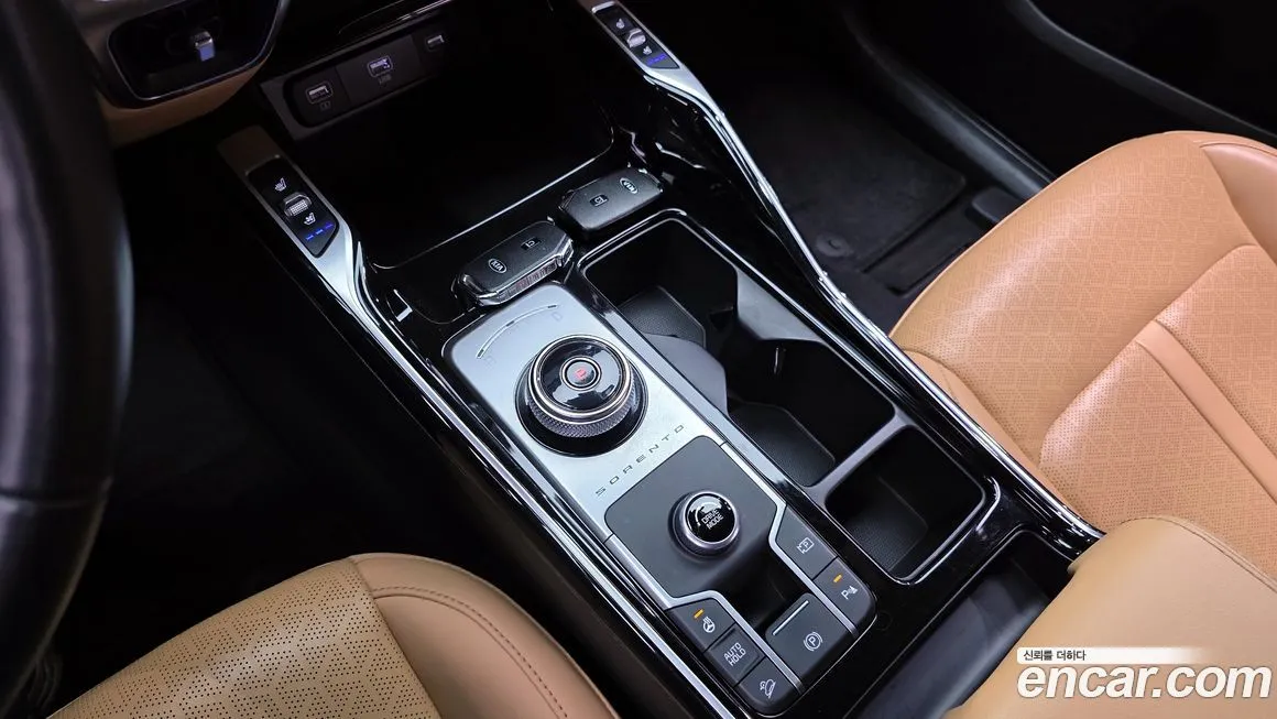 Kia Sorento — фото 10