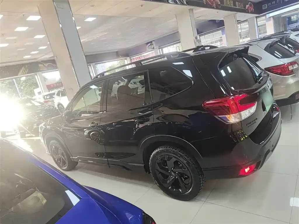 Subaru Forester — фото 2