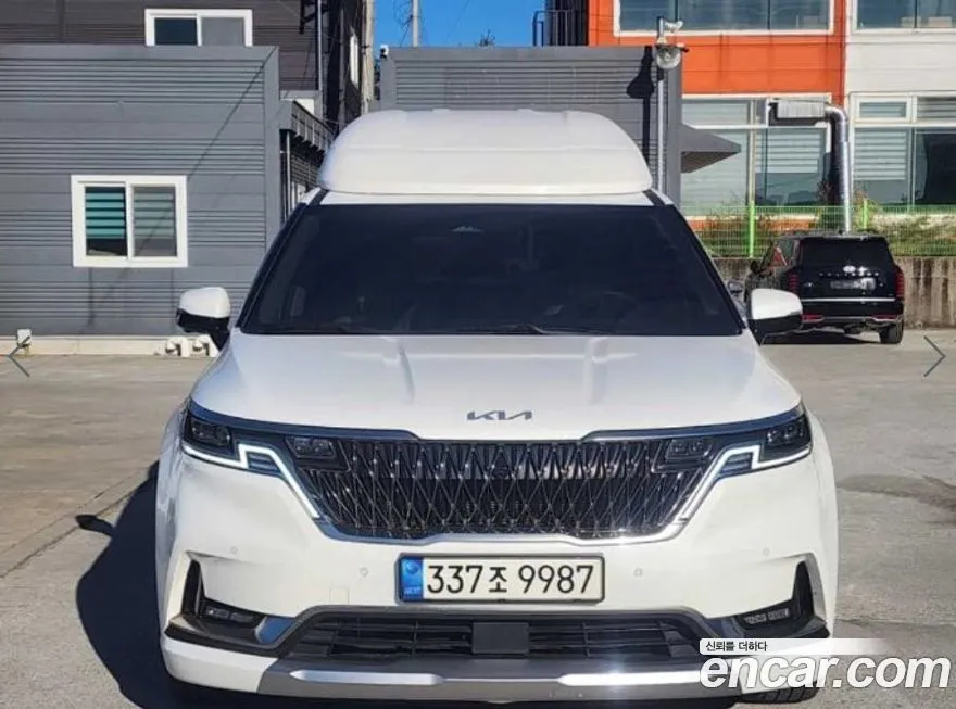 Kia Carnival — фото 1