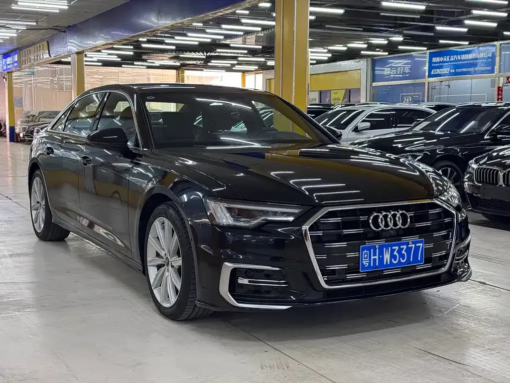 Audi A6L — фото 9