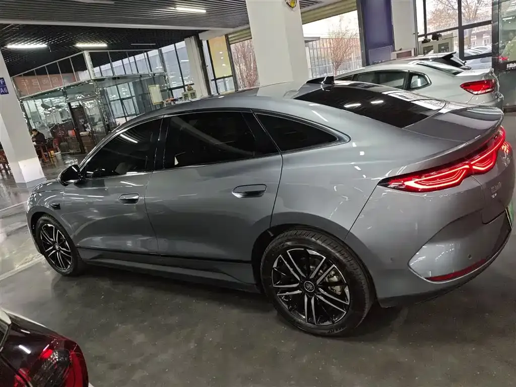 BYD Qin L — фото 8