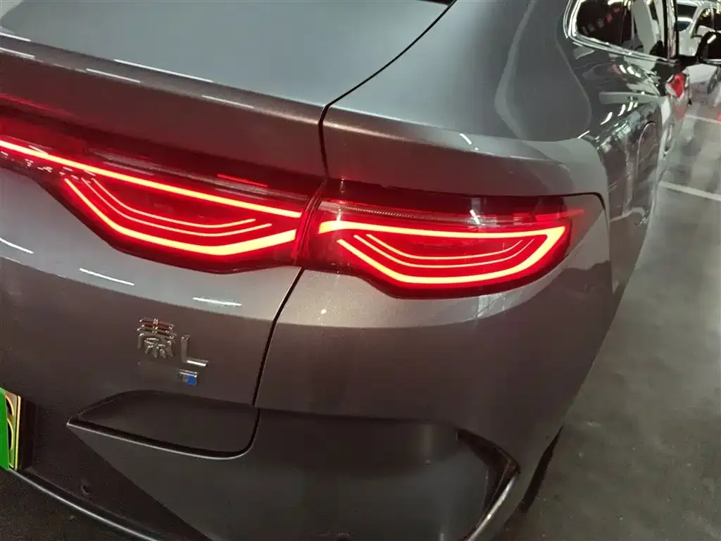 BYD Qin L — фото 2