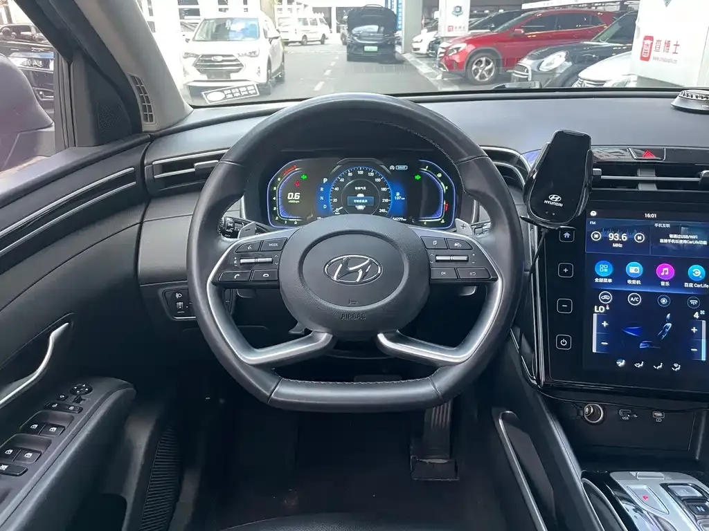 Hyundai Tucson — фото 9