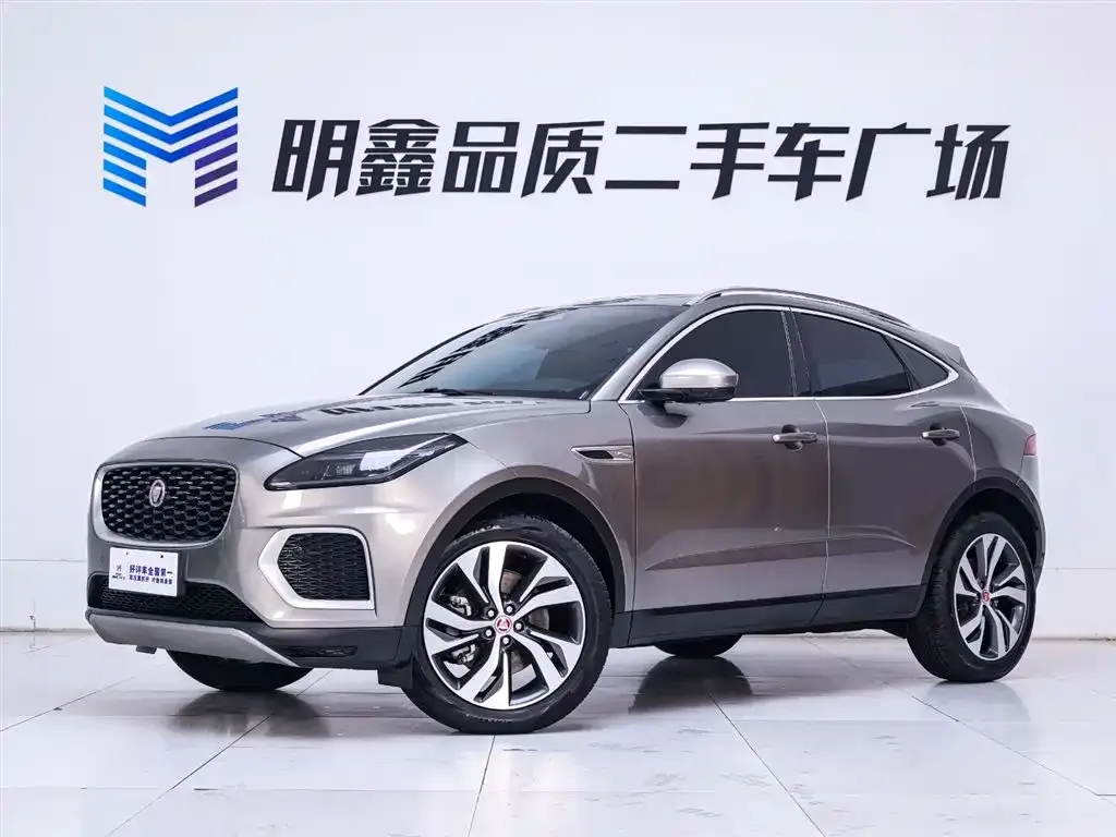 Jaguar E-PACE — фото 5