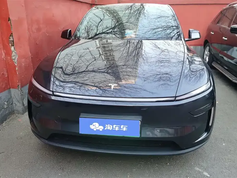 Tesla Model Y — фото 4