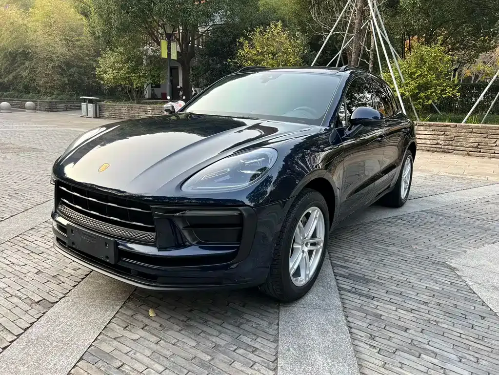 Porsche Macan — фото 1