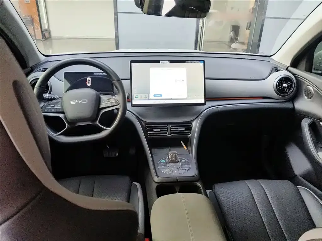 BYD Seal 05 DM-i — фото 4
