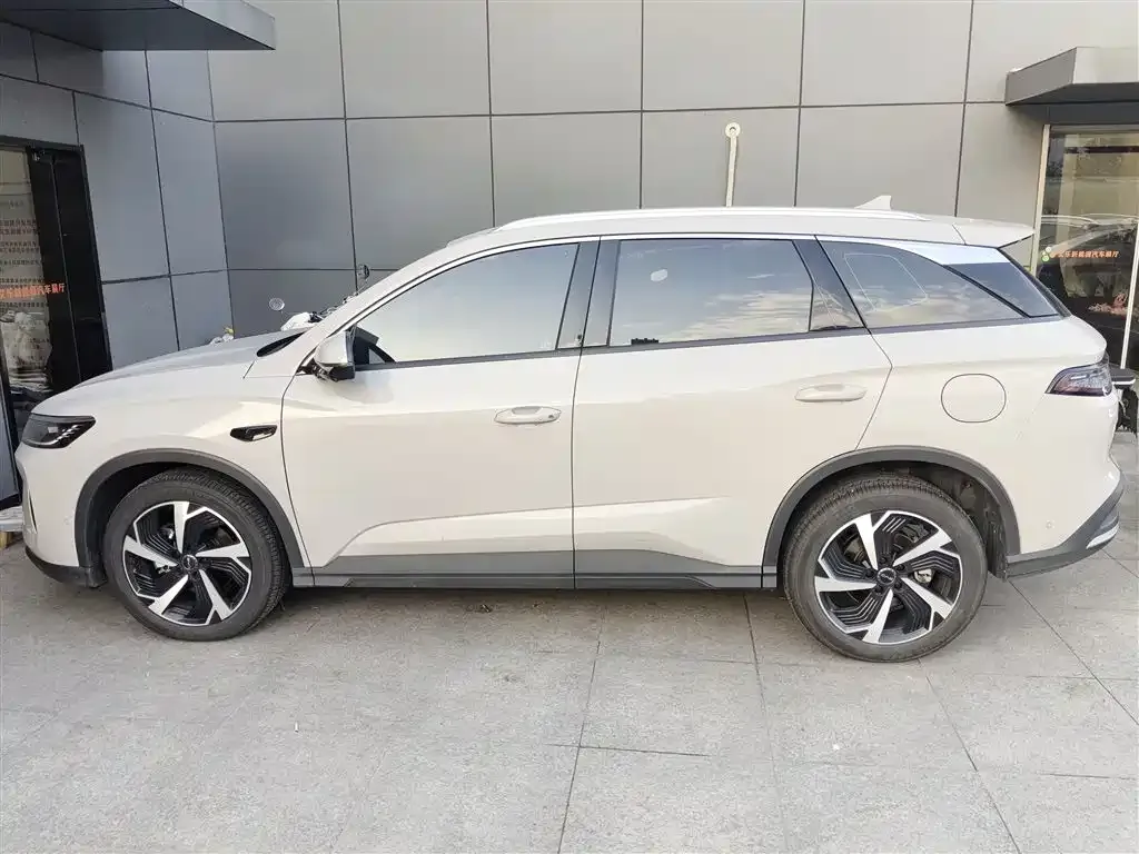 BYD Seal 05 DM-i — фото 2