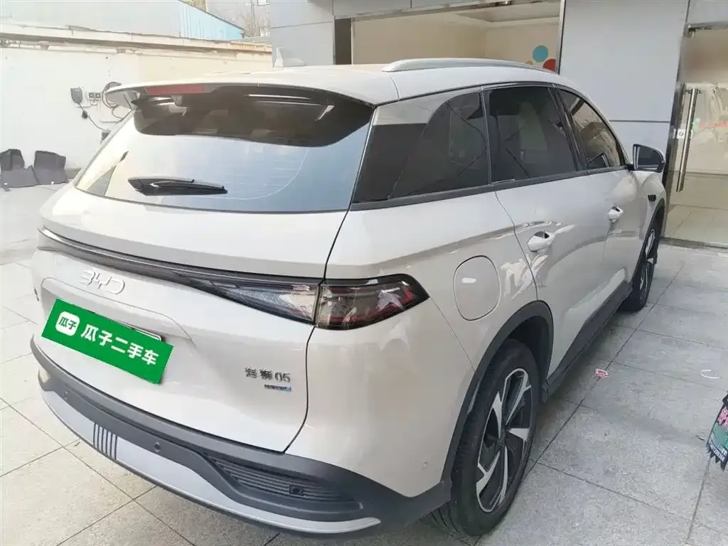 BYD Seal 05 DM-i — фото 10