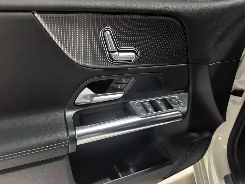 Mercedes-Benz B-Class — фото 10
