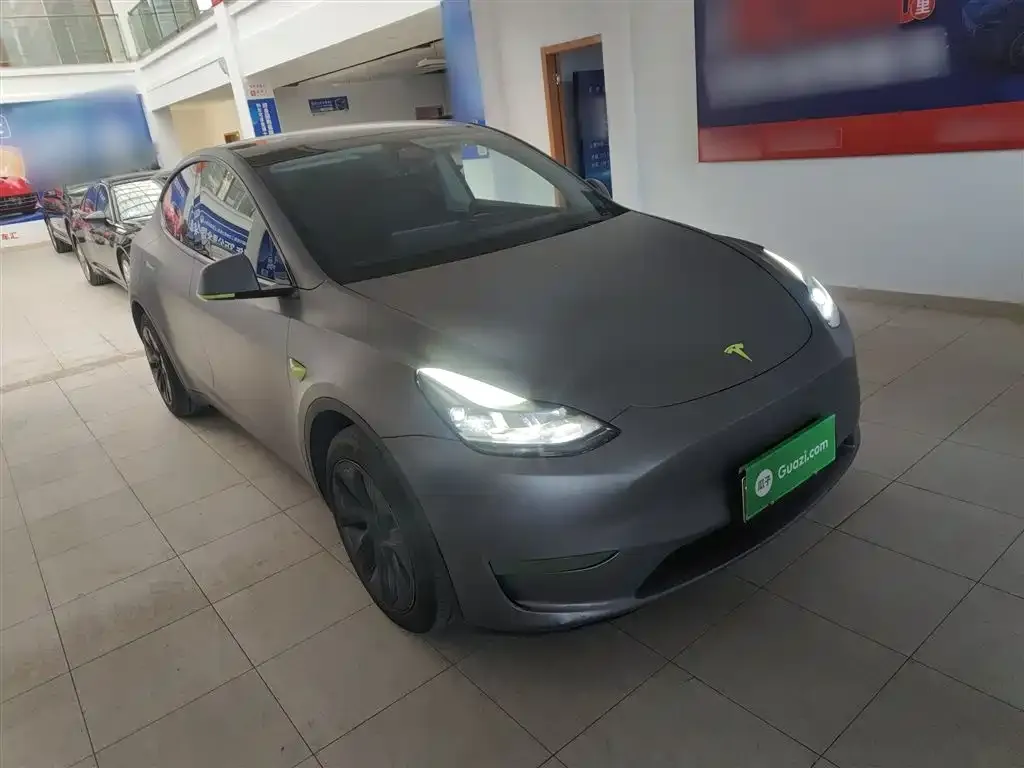 Tesla Model Y — фото 6