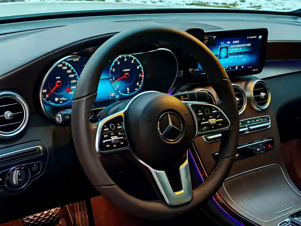 Mercedes-Benz GLC — фото 2