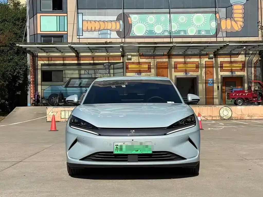 BYD Qin L — фото 2