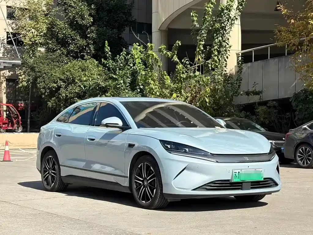 BYD Qin L — фото 3