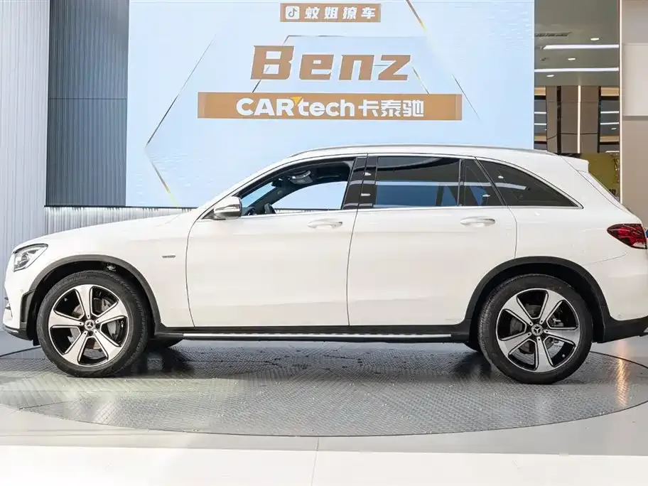 Mercedes-Benz GLC — фото 10