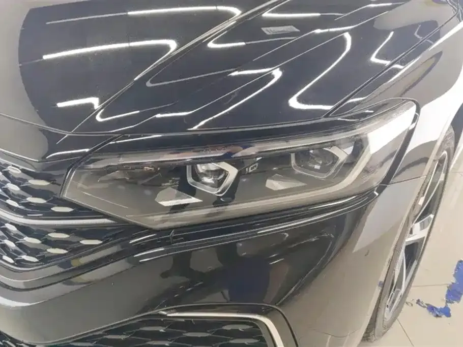 Volkswagen Passat — фото 5