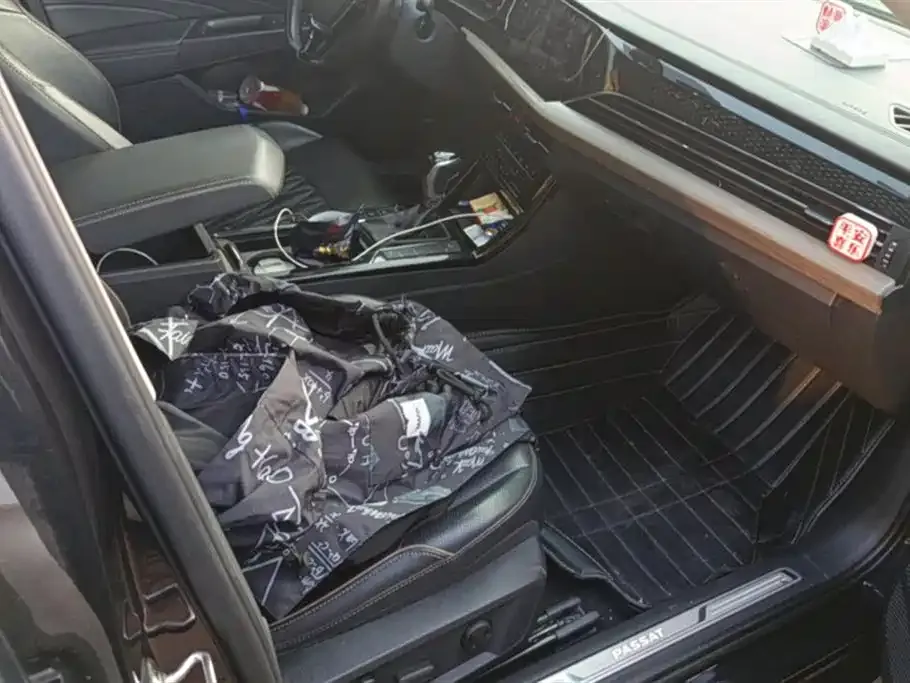 Volkswagen Passat — фото 8