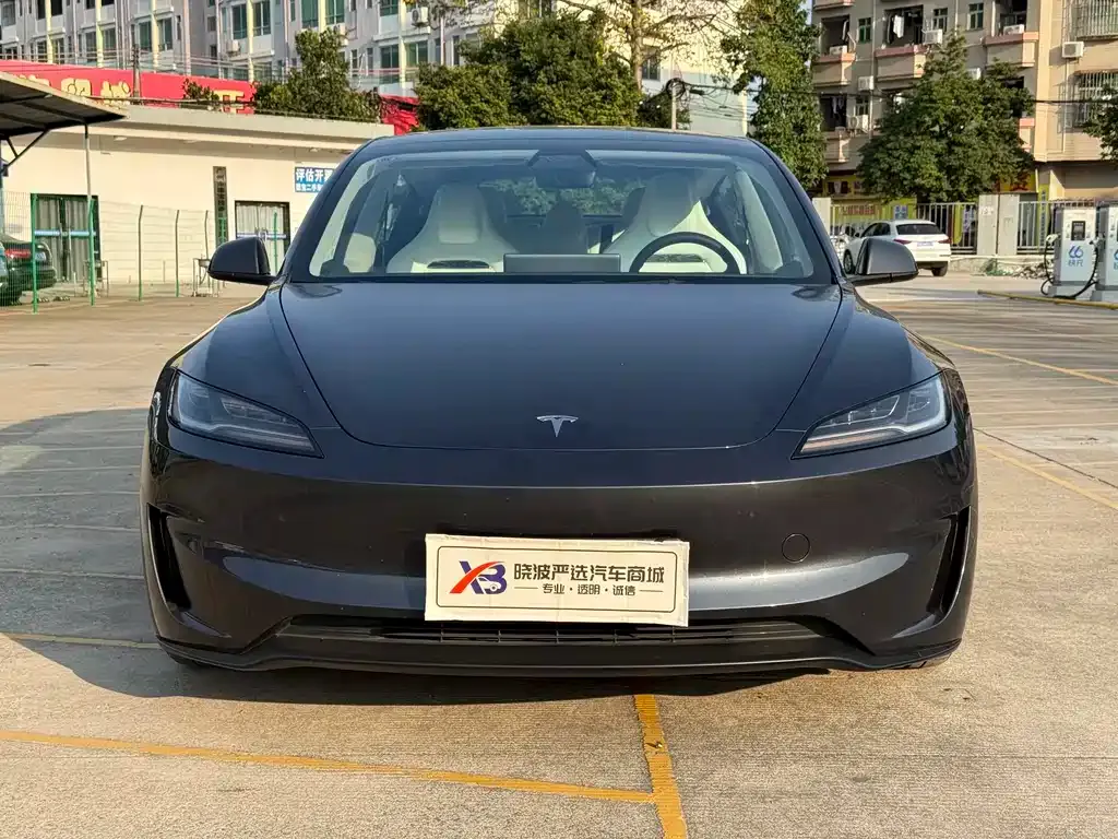Tesla Model 3 — фото 8