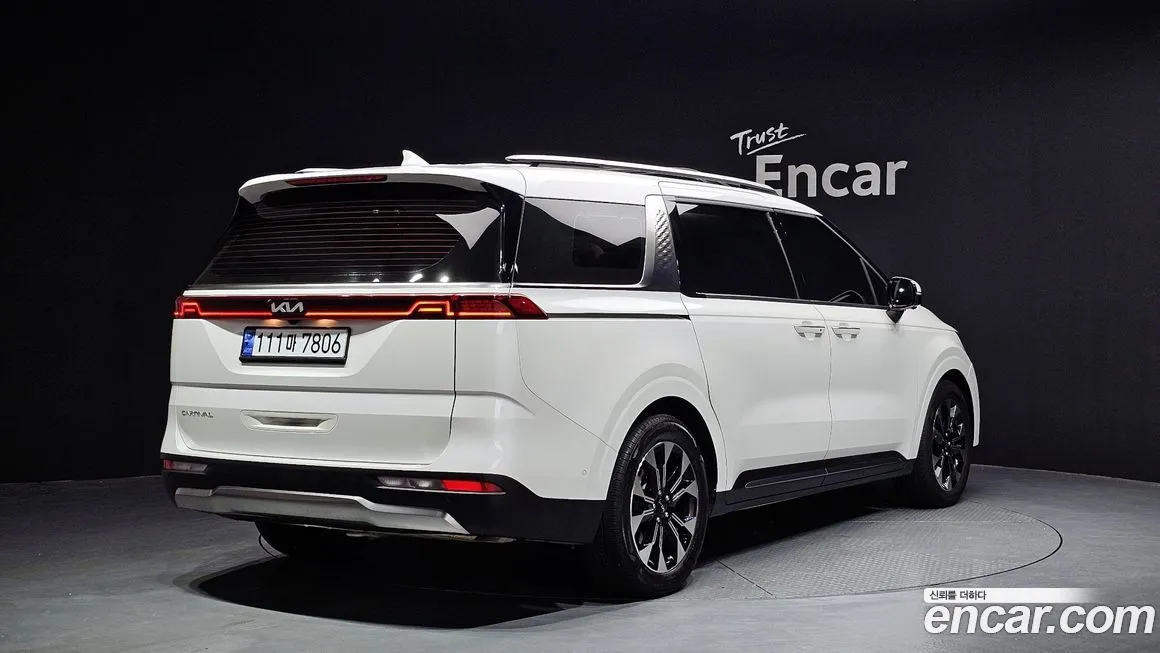 Kia Carnival — фото 2