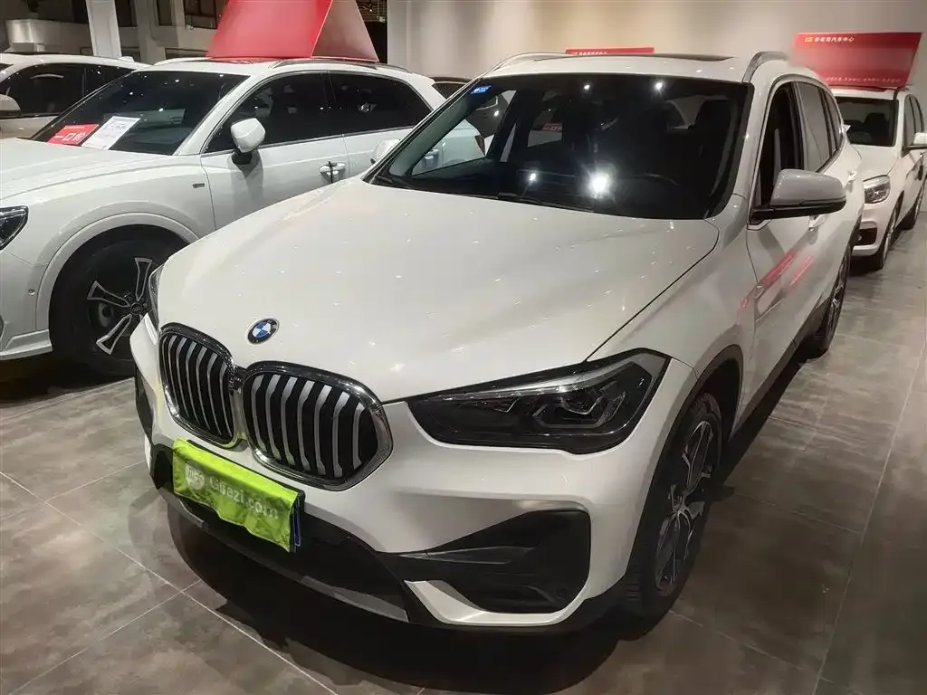 BMW X1 — фото 1