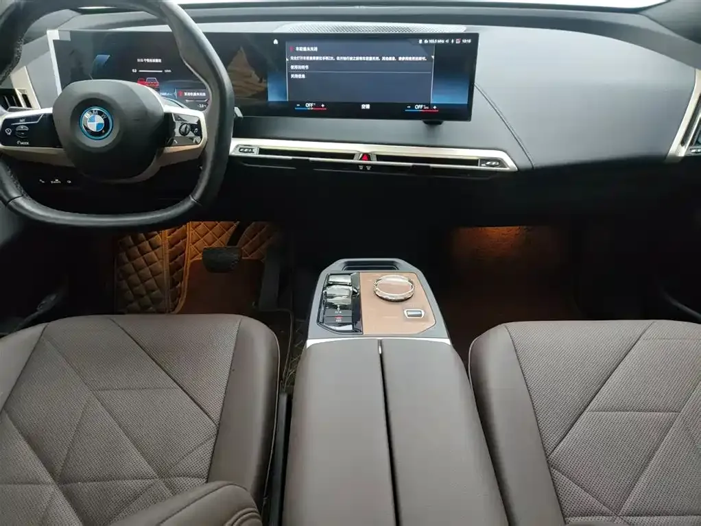 BMW iX — фото 10