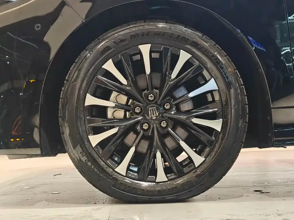 Toyota Vellfire — фото 6