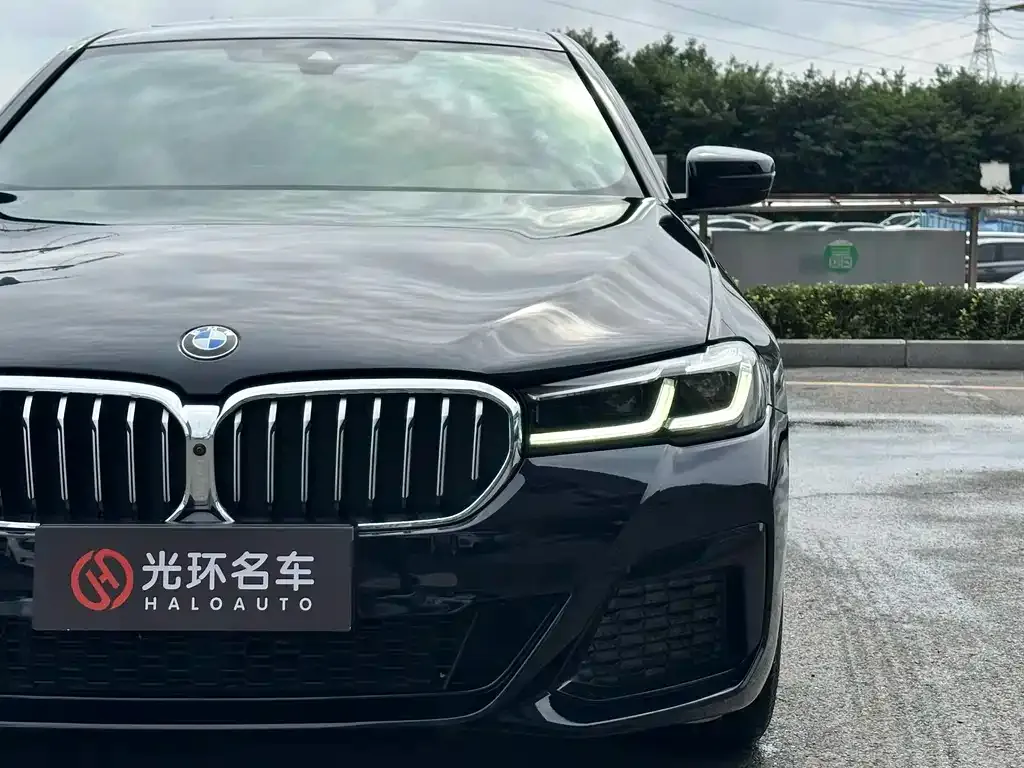 BMW 5 Series — фото 10