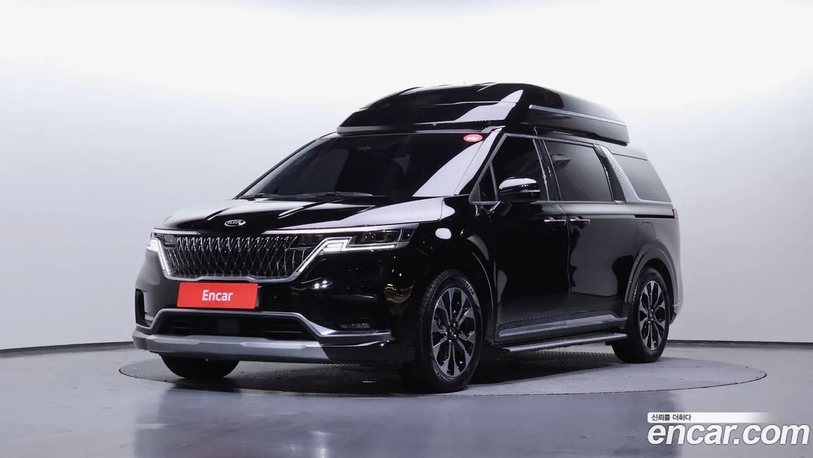 Kia Carnival — фото 1