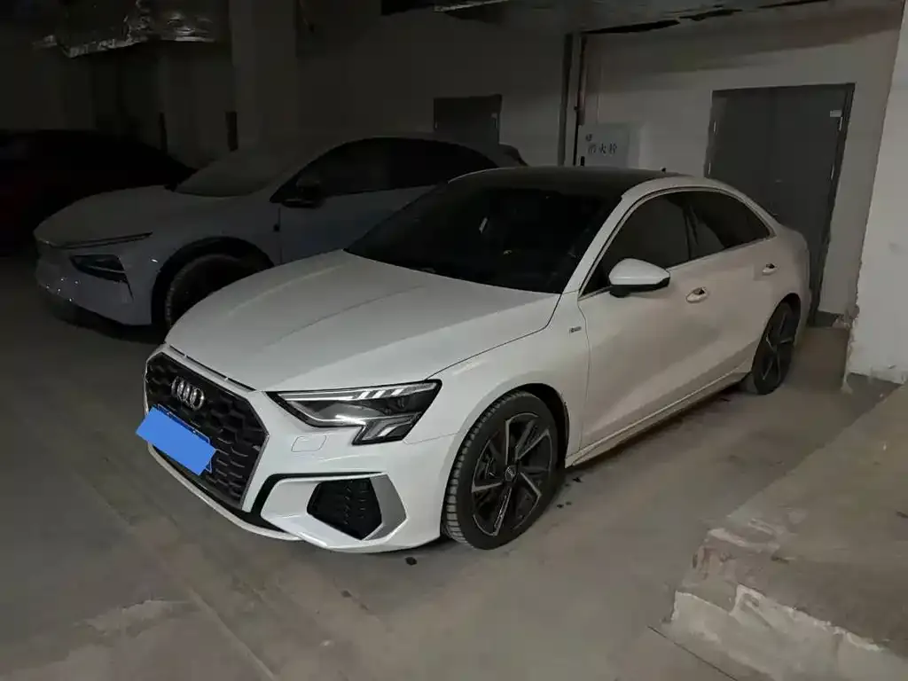 Audi A3 — фото 1