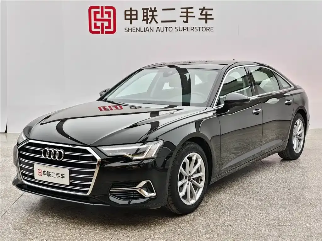 Audi A6L — фото 1