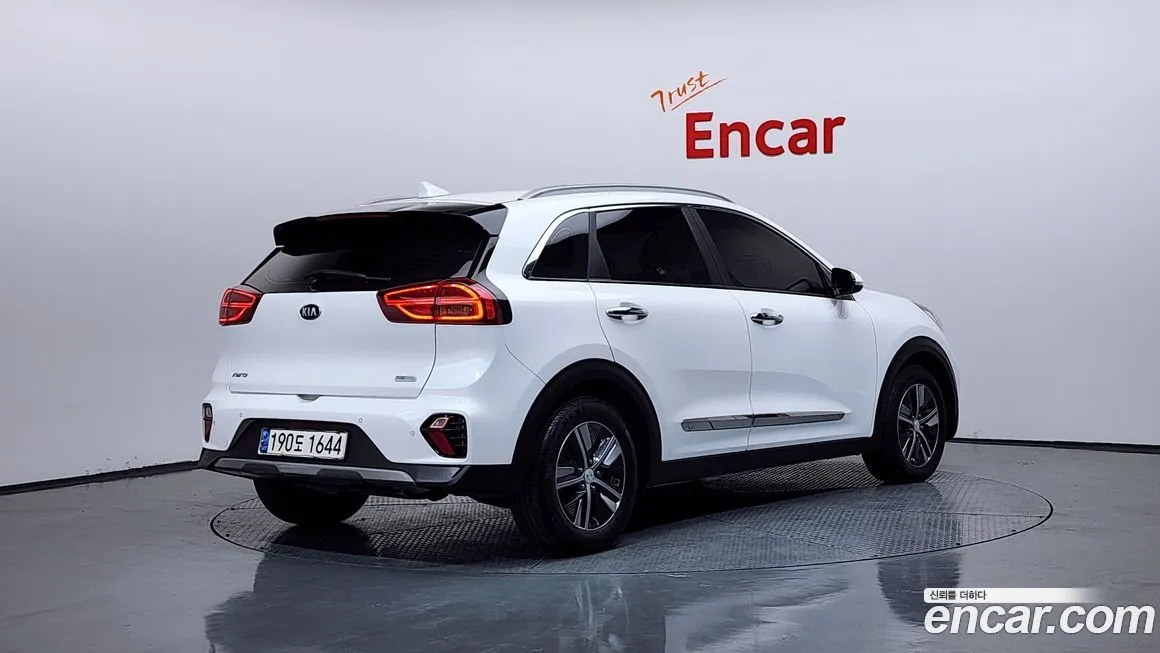 Kia Niro — фото 3
