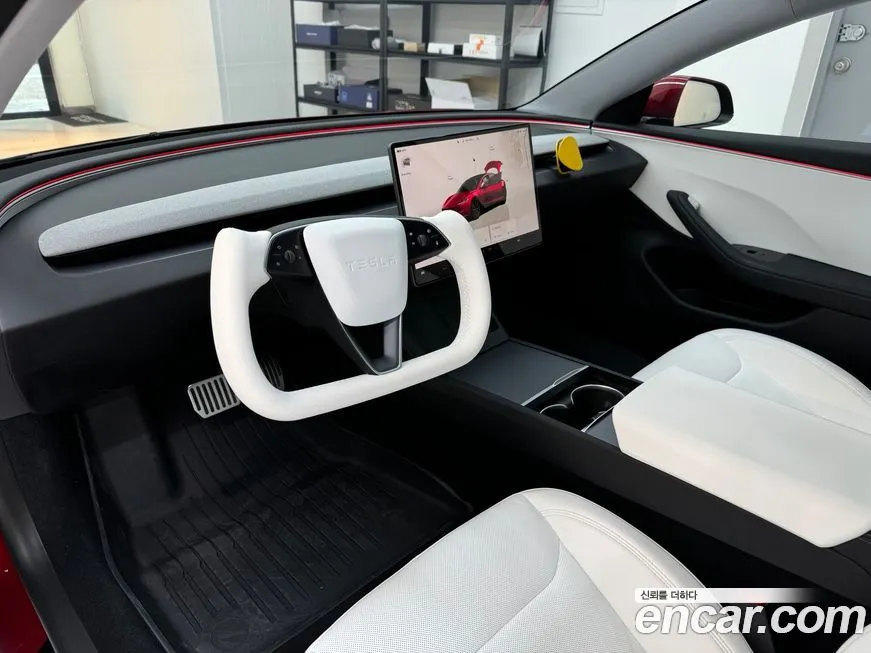 Tesla Model 3 — фото 10