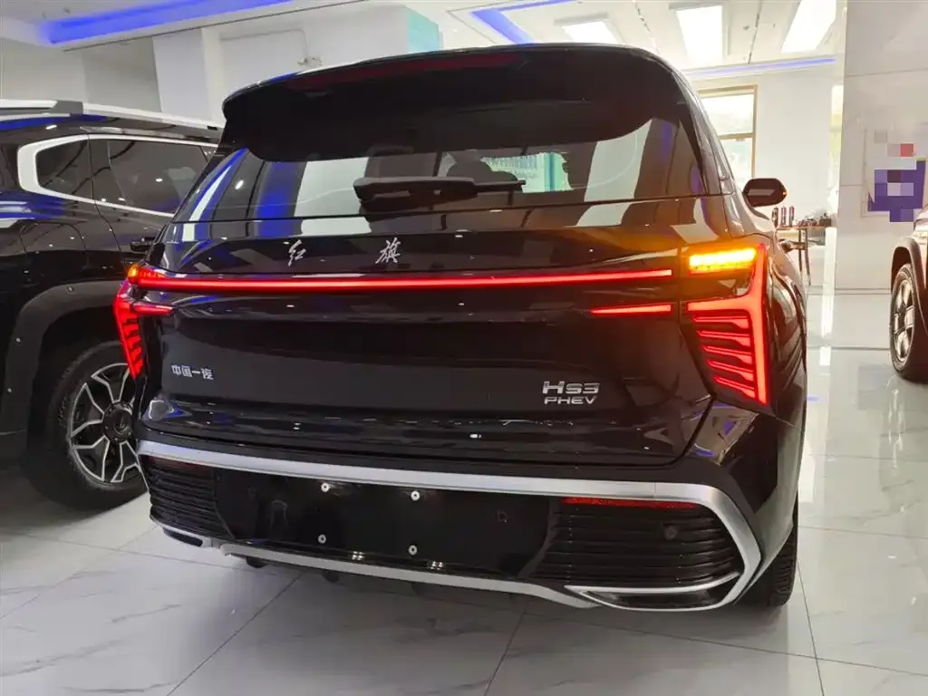 Hongqi HS3 PHEV — фото 6