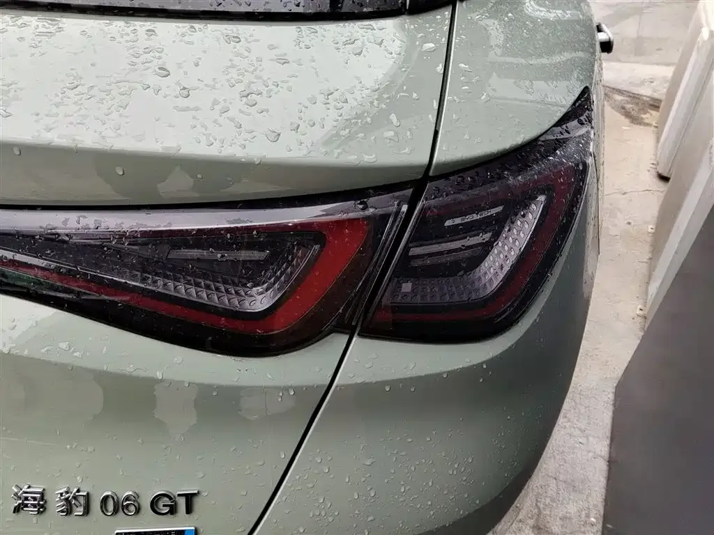BYD Seal 06GT — фото 10